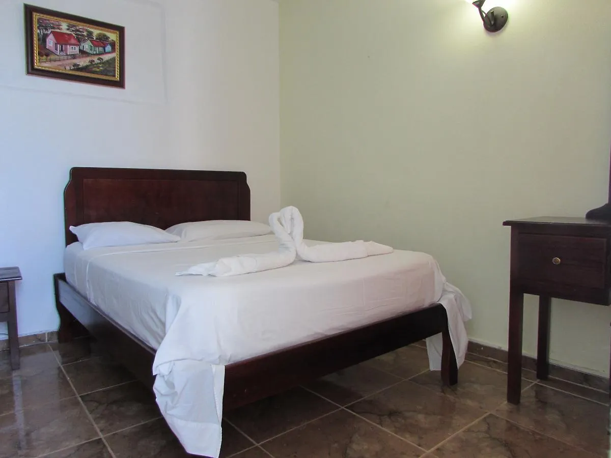 Marina Del Mar Hotel Inn San Fernando de Monte Cristi 3*,